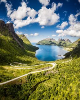 Bergsbotn, Senja — same viewpoint, different season.

1: June from the air
2: June from the platform 
3: October, aurora

The road doesn’t change. The light does.

#senja #bergsbotn #NatGeoYourShotBOTW #AlphaSummerFI #auroraborealis