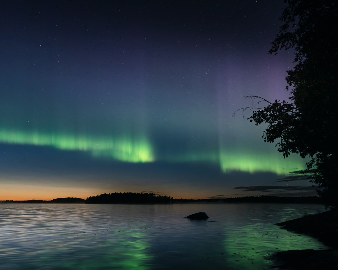 18.8.2026 23:30

📷 Sony A7 IV, 20 mm, f/2.2, 0.8 s, ISO 1600

#auroraborealis #northernlights #sonynordic #kurjenrahkankansallispuisto #visitfìnland