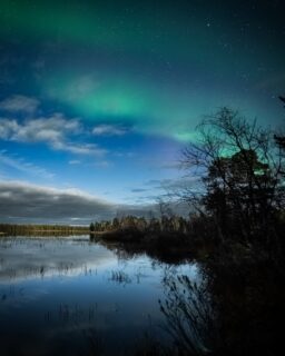 Not the best of luck with auroras on this trip. 😕 Last night the clouds prevailed again after a very short promising period just before midnight.

1: 24.9.2026 23:57
📷 Sony A7R V, 14 mm, f/2, 3.2 s, ISO 3200

2: 25.9.2026 02:26
📷 Sony A7 IV, 10 mm, f/2.8, 2.5 s, ISO 6400 

#auroraborealis #periläjärvi #enontekiölapland #mtvsaa #sonynordic