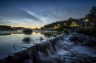 The wide NLC frames from Nautelankoski.

These needed to stay horizontal. The red sauna by the river, the full width of the rapids, and the low fog that wouldn't clear. Couldn't make these work as verticals without losing the story.

Nautelankoski, Lieto - 24 July
Sony A7R V + 20mm / A7 IV + 10mm

#noctilucentclouds #natgeoyourshotbotw #nautelankoski #lieto #AlphaSummerFI